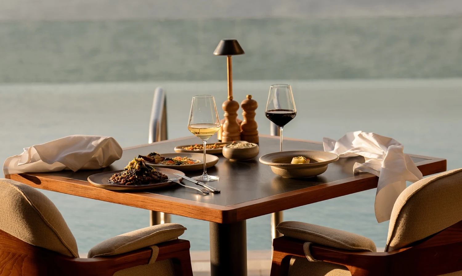 A Perfect Sunset with Good Food and Atmosphere
